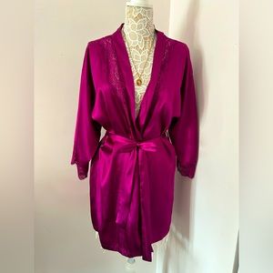 Cute purple lace robe :)